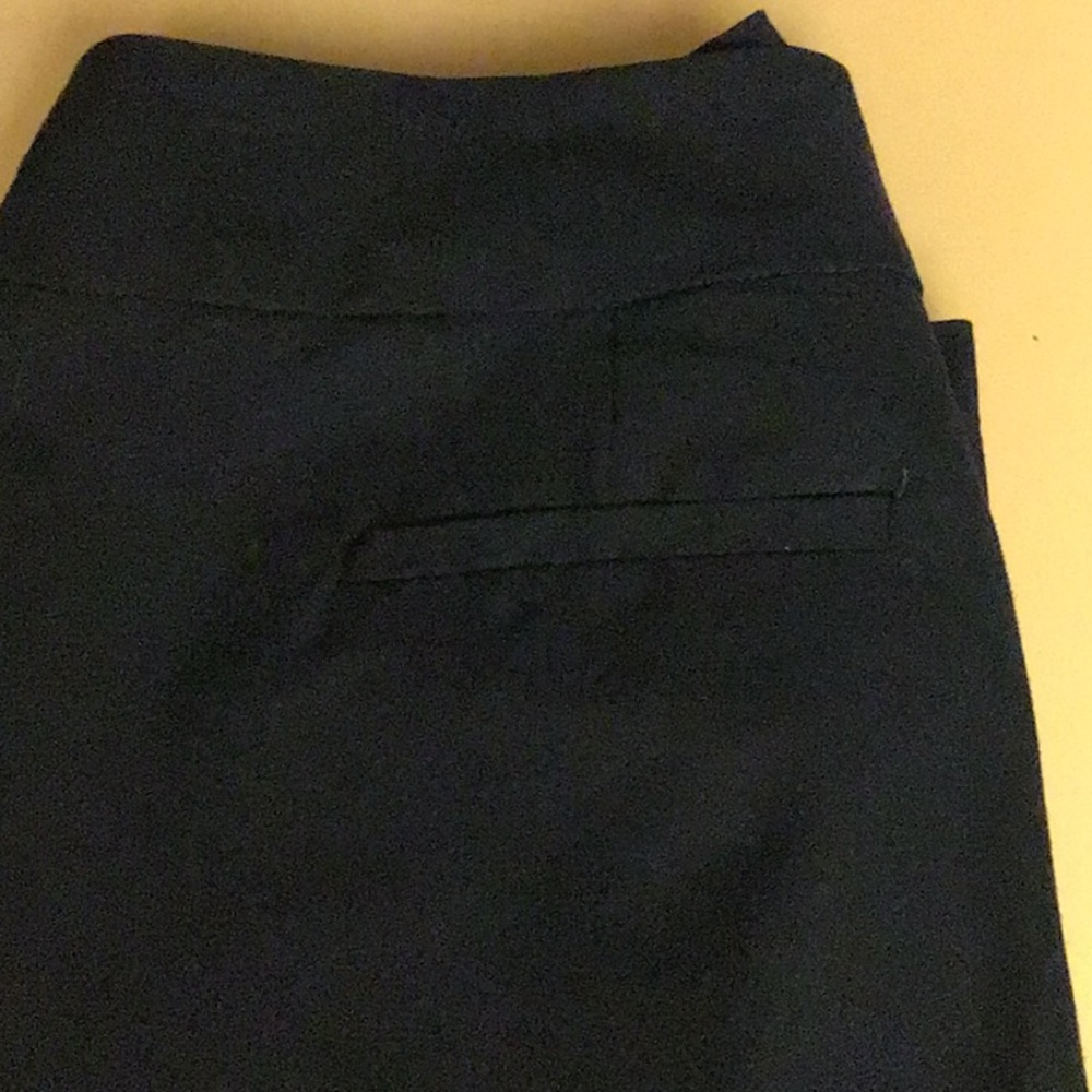 Gloria Vanderbilt Black Slacks, Size 6